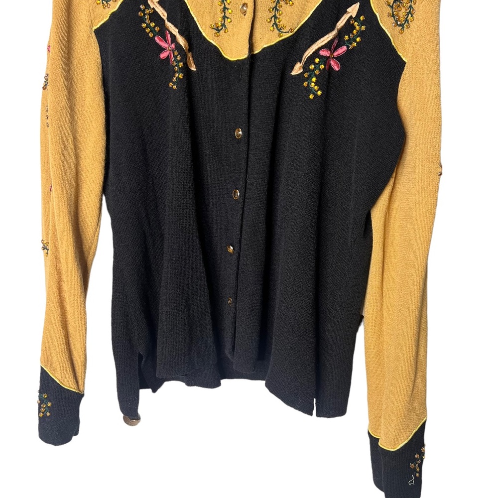 Double D Ranch Button Front Beaded Cardigan Sweater - Picture 4 of 8